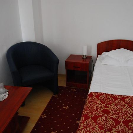 Dali Hotel Neptun Buitenkant foto