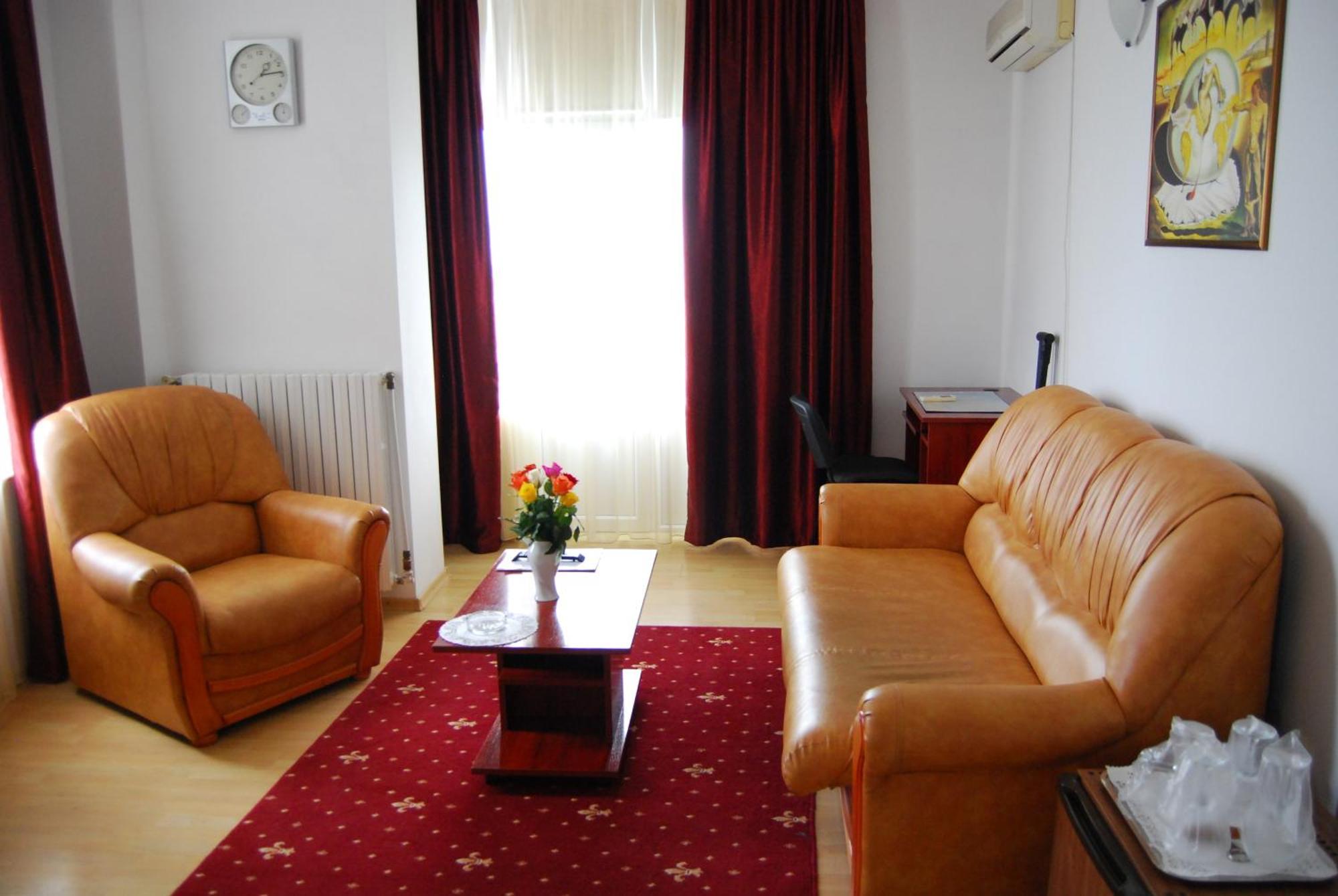 Dali Hotel Neptun Buitenkant foto