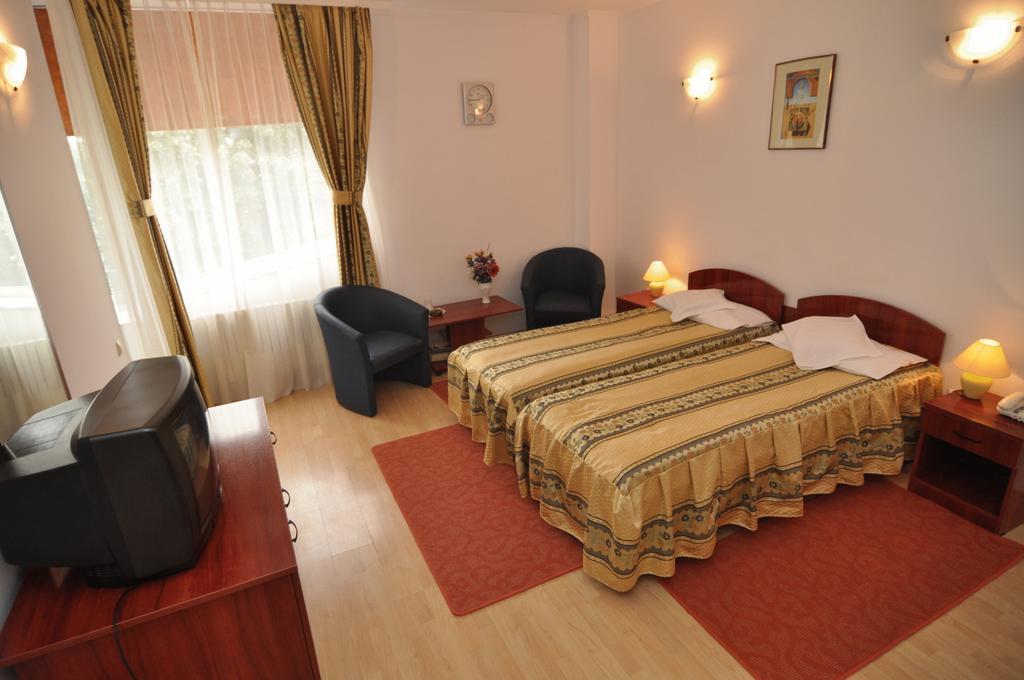 Dali Hotel Neptun Buitenkant foto